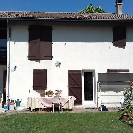 Chambre D'Hote Le Pin La Tour-du-Pin Dış mekan fotoğraf